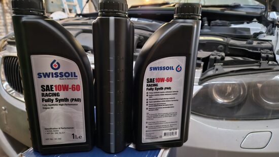 10W-60 racing PAO engine oil. dTx27505936.